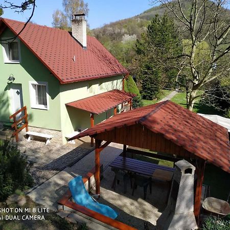 Chata Lazne Evzenie Klášterec nad Ohří מראה חיצוני תמונה